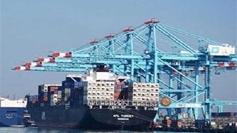 تداول 527 شاحنة بضائع