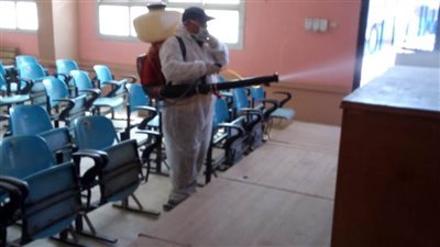 استمرار تطهير وتعقيم المنشآت والشوارع بالبحيرة