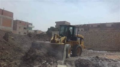 محافظ المنيا يشدد على رؤساء المراكز باستمرار حملات إزالة التعديات 