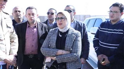 وزيرة الصحة تتفقد تطوير وحدة 
