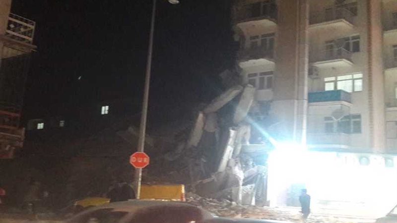 زلزال بقوة 6.8 درجة