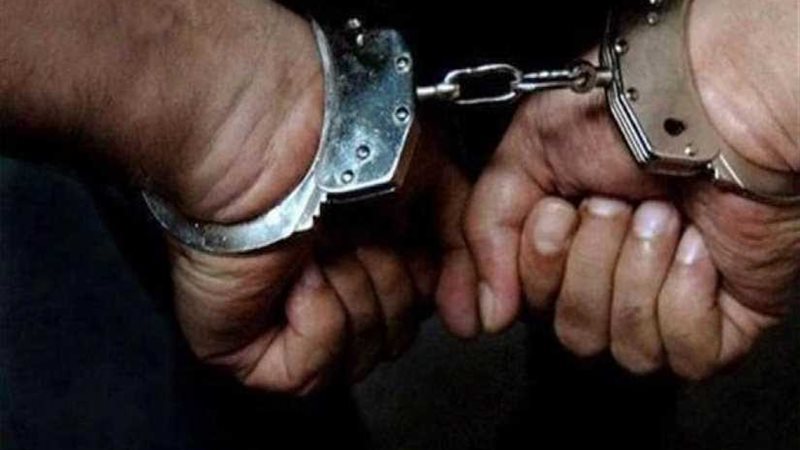 القبض على مدير إدارة