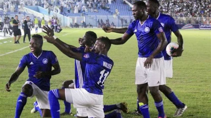 الهلال يتخطى عقبة