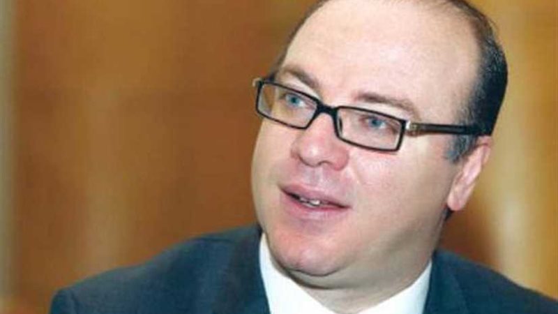  الفخاخ يواصل مشاوراته