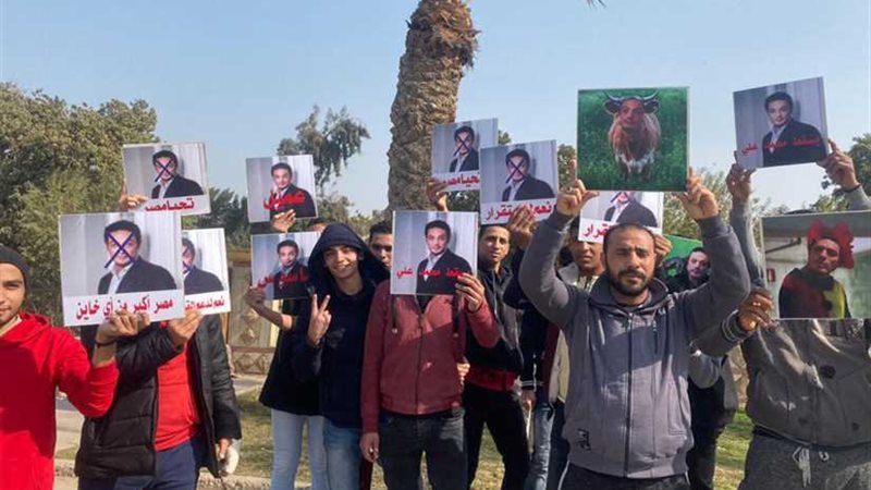 المصريون يمنحون محمد