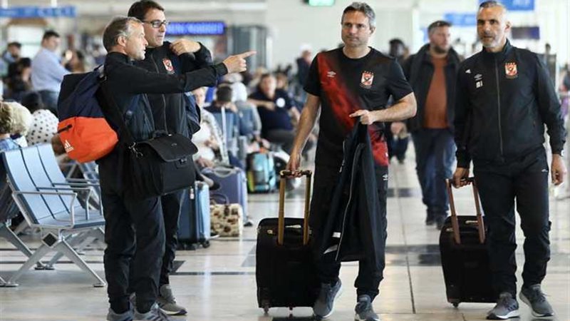 الأهلي يطير للسودان