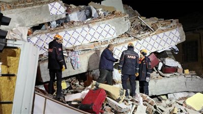 ارتفاع عدد ضحايا زلزال تركيا إلى 38 قتيلا
