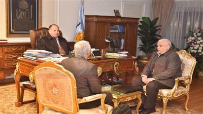 عقوبات رادعة ضد المخالفين بمحاجر أسيوط