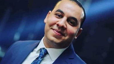 إنسانية ضابط شرطة في أثناء حظر التجوال