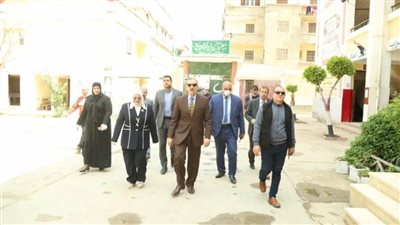 نورالدين يتابع صرف المعاشات لكبار السن 