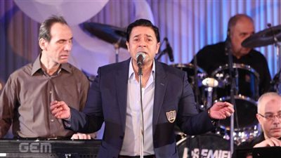 مدحت صالح ومسرحية 