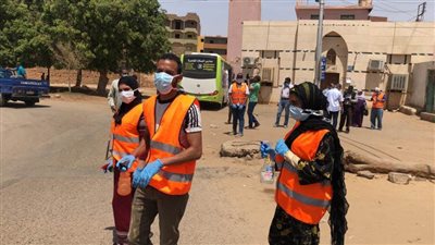المصريين الأحرار بأسوان يواصل حملات التطهير والتعقيم