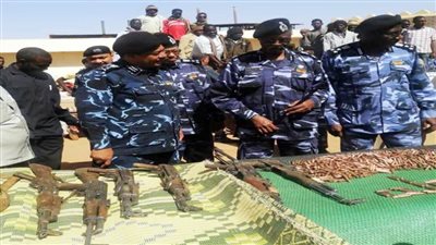 ضبط أسلحة وذخائر مهربة في الخرطوم