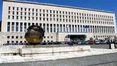 إيطاليا ترسل طائرة عسكرية لإجلاء رعاياها من 