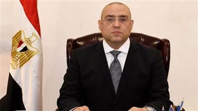 وزير الإسكان: تطهير وتعقيم مواقع المشروعات بالعاصمة الإدارية الجديدة 