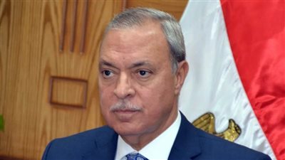  لجنة لمعاينة العقار المنهار بشبرا الخيمة 