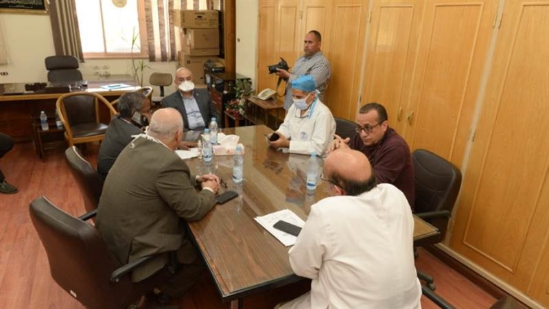 اجتماع رئيس الجامعة