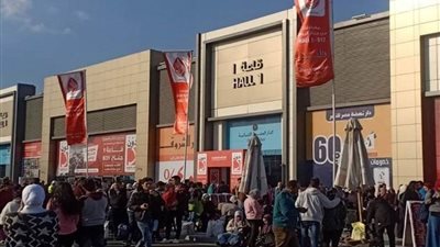 مد موعد إغلاق معرض القاهرة الدولي للكتاب غدا إلي الثامنة مساءً