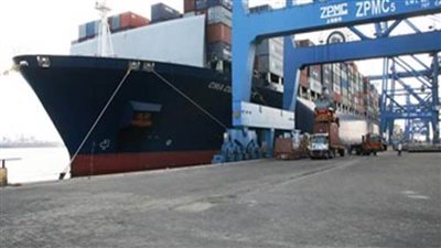 29 سفينة إجمالي الحركة بموانئ بورسعيد