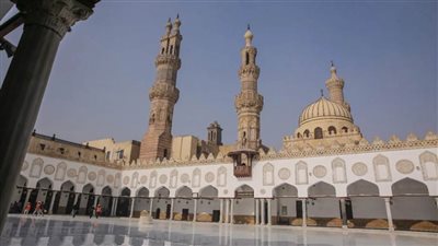 الأزهر يشيد بمبادارت رفع الأذان لطمأنة المسلمين في الغرب