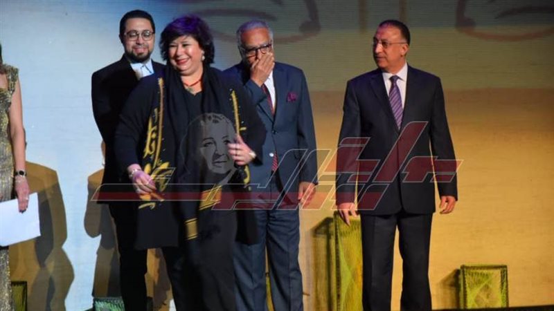 وزيرة الثنقافة أثناء