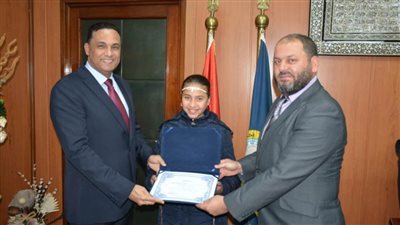 محافظ الدقهلية يكرم 