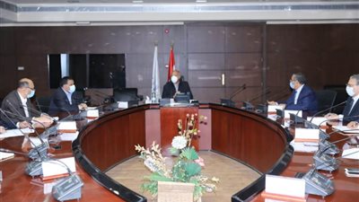 النقل: تطوير خط سفاجا- أبو طرطور يساهم في مشروع المليون ونصف المليون فدان