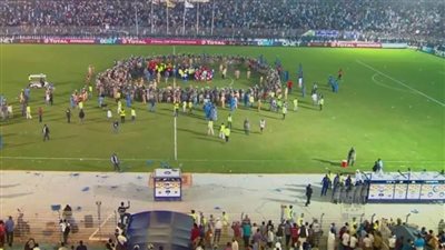 عاجل.. الأهلي يتقدم بشكوى للكاف بعد أحداث مباراة الهلال 