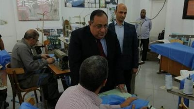 اتحاد الصناعات وجامعة حلوان يبدأن إنتاج مستلزمات الوقاية للأطباء