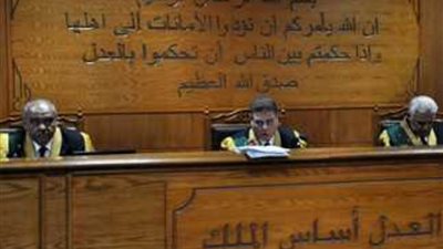 تأجيل محاكمة 3 متهمين لحيازتهم مواد مفرقعة