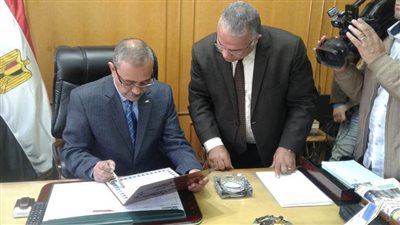 محافظ الإسماعيلية يعتمد نتيجة الشهادة الإعدادية بنسبة 76.57%