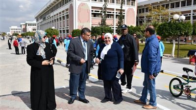 ماراثون جرd ومسيرة دراجات بجامعة القناة للطلاب الوافدين بالجامعات المصرية