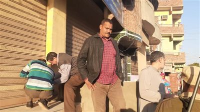 تشميع 6 محلات مخالفة بناصر