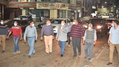 أهالي أسيوط يستقبلون حملات التطهير والتعقيم بالهتاف والزغاريد