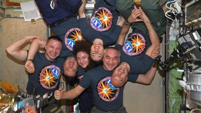 رائدة ناسا تلتقط صورة للصين 