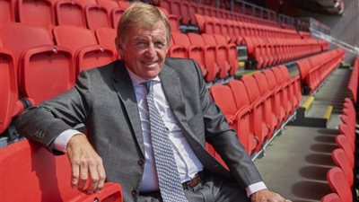 أسطورة ليفربول مصاب بـ