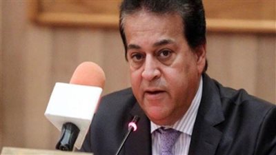 وزير التعليم العالي : نولي كل الاهتمام بالقطاع الطبي