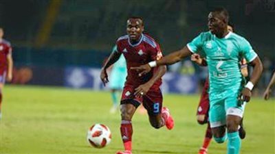 الأهلي يفوز على بيراميدز ويواصل صدارته للدوري