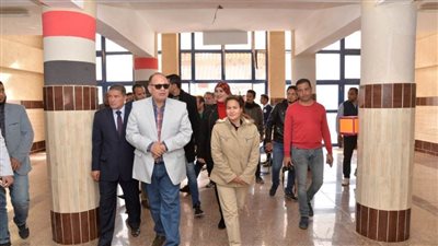 محافظ أسيوط يزور المدرسة اليابانية ويتفقد بعض المرافق والخدمات