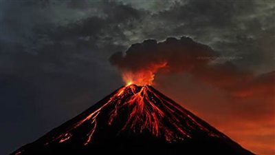 شاهد بالصور.. حكاية بركان 