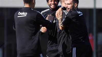 «النني» أساسيا في تشكيل بشكتاش.. اليوم