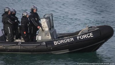بريطانيا.. إنقاذ أكثر من 220 مهاجراً في بحر المانش خلال يومين