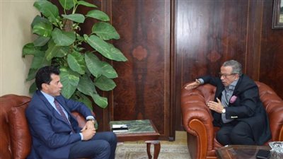 دراسة إقامة مباراة افتراضية لمنتخب مصر وتخصيص العائد لمواجهة 