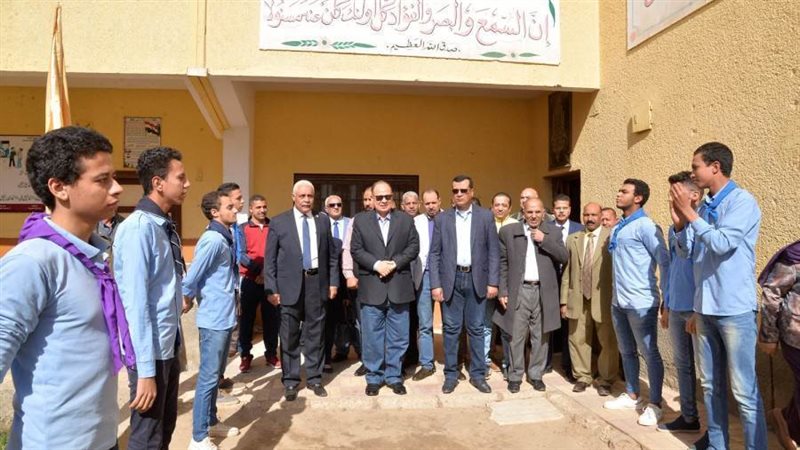 محافظ أسيوط يتفقد