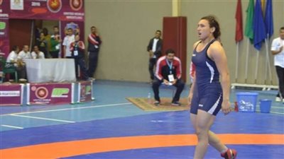 سمر حمزة تتوج بذهبية البطولة الإفريقية للمصارعة بالجزائر