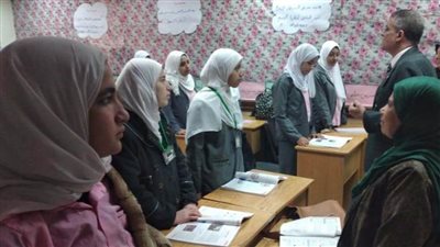مدير التأمين الصحي ببني سويف يتفقد الدراسة بمعهد التمريض