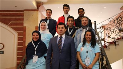 ننشر تفاصيل لقاء وزير الشباب بالمشاركين بـ