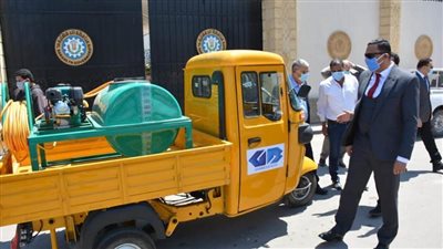 الدقهلية تتسلم معدات جديدة لتطهير الشوارع الجانبية