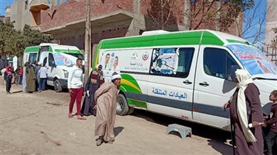 صحة المنيا تنظم قافلة طبية لقرية بني وركان بالعدوة
