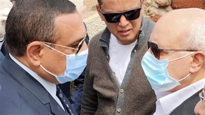 محافظ البحيرة يقدم واجب العزاء لوالد الشهيد البطل محمد الحوفي.. (صور)